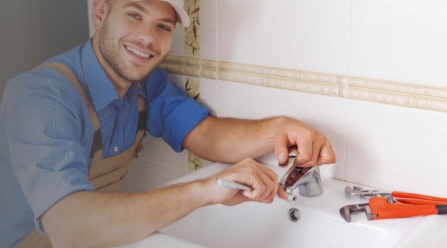 Handle or spout repair in Coolidge, AZ
